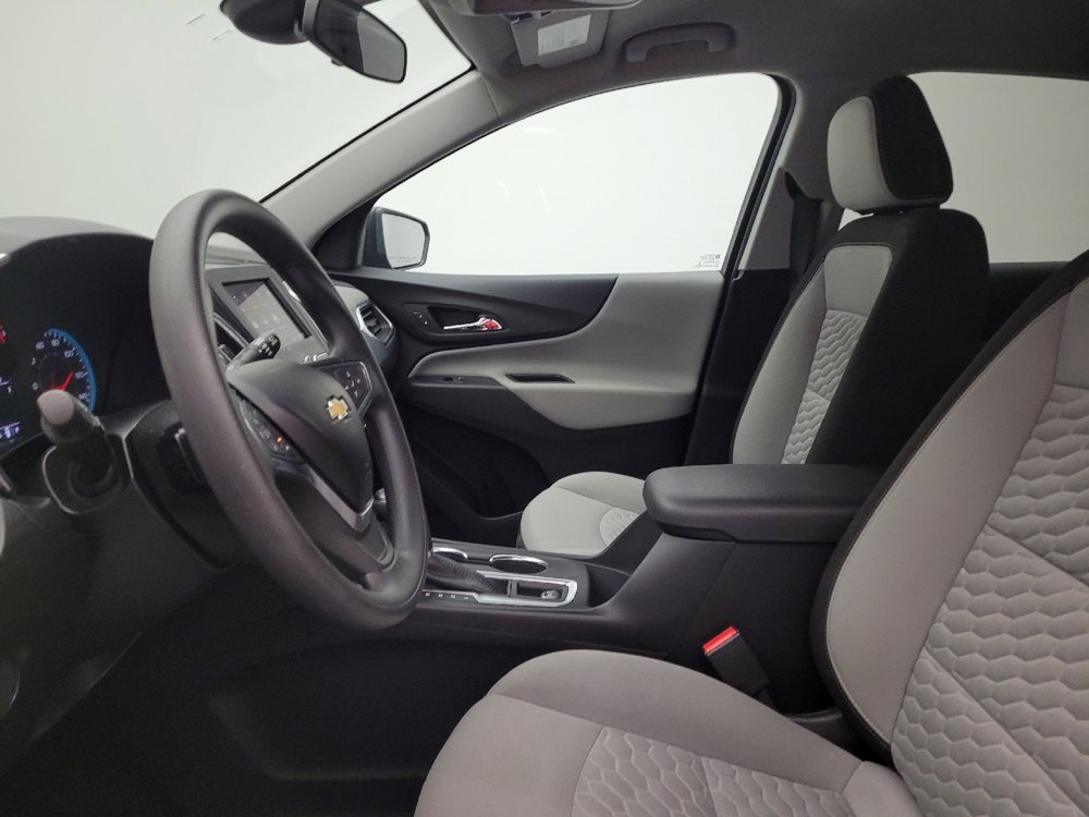 Used 2020 Chevrolet Equinox LS w/ LS Convenience Package image 17