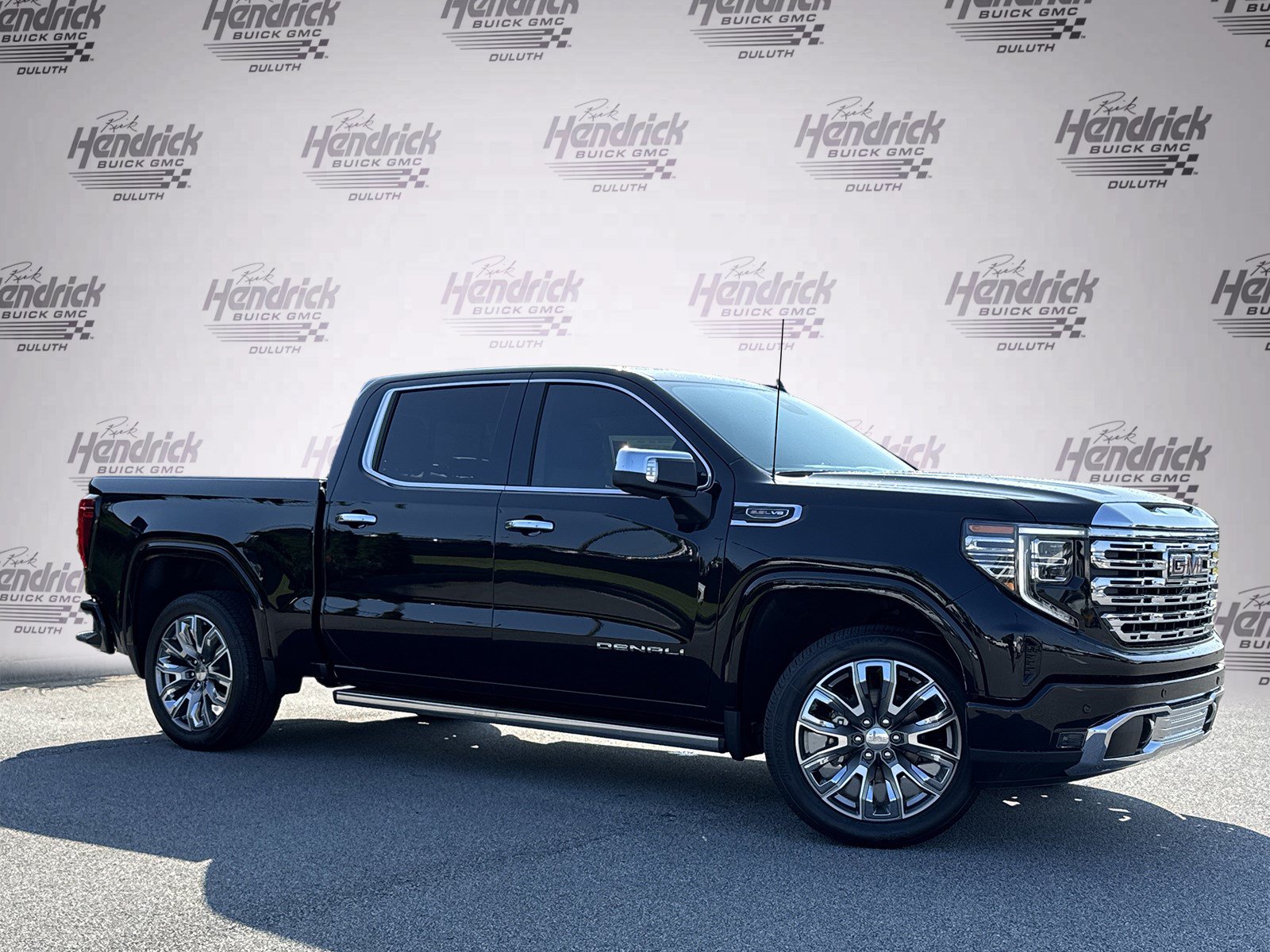 New 2026 GMC Sierra 1500 Denali w/ Denali Reserve Package AWD/4WD image 2