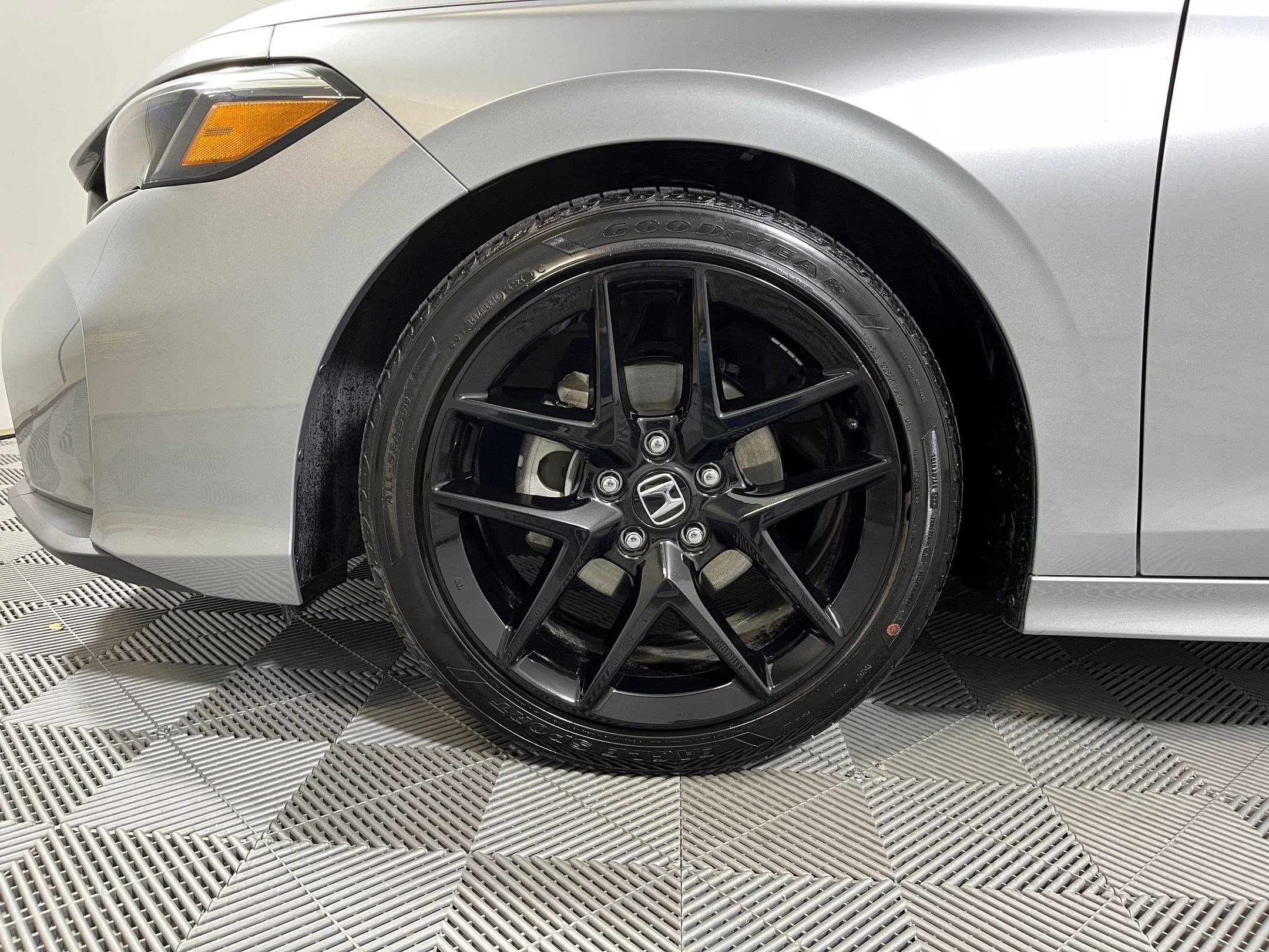 Certified 2025 Honda Civic Sport image 9