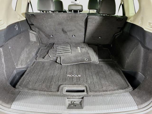 Used 2023 Nissan Rogue SL AWD/4WD image 26