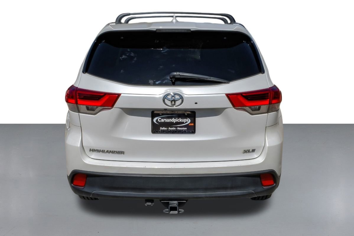 Used 2018 Toyota Highlander XLE FWD image 56