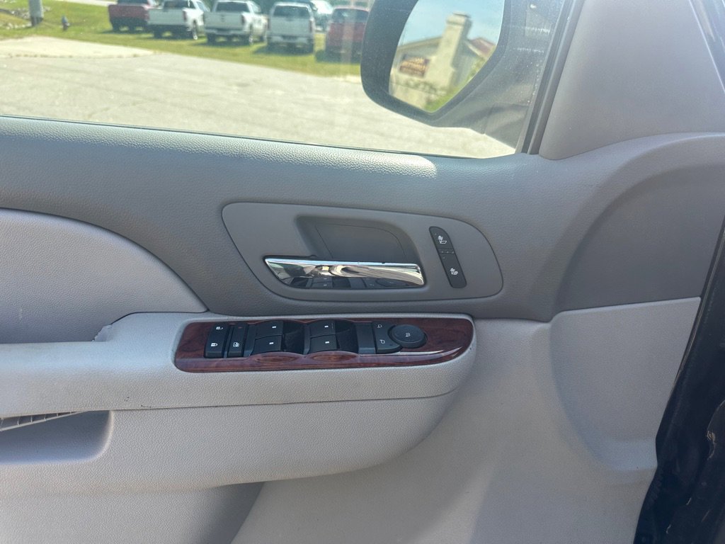 Used 2014 GMC Yukon XL SLT image 12