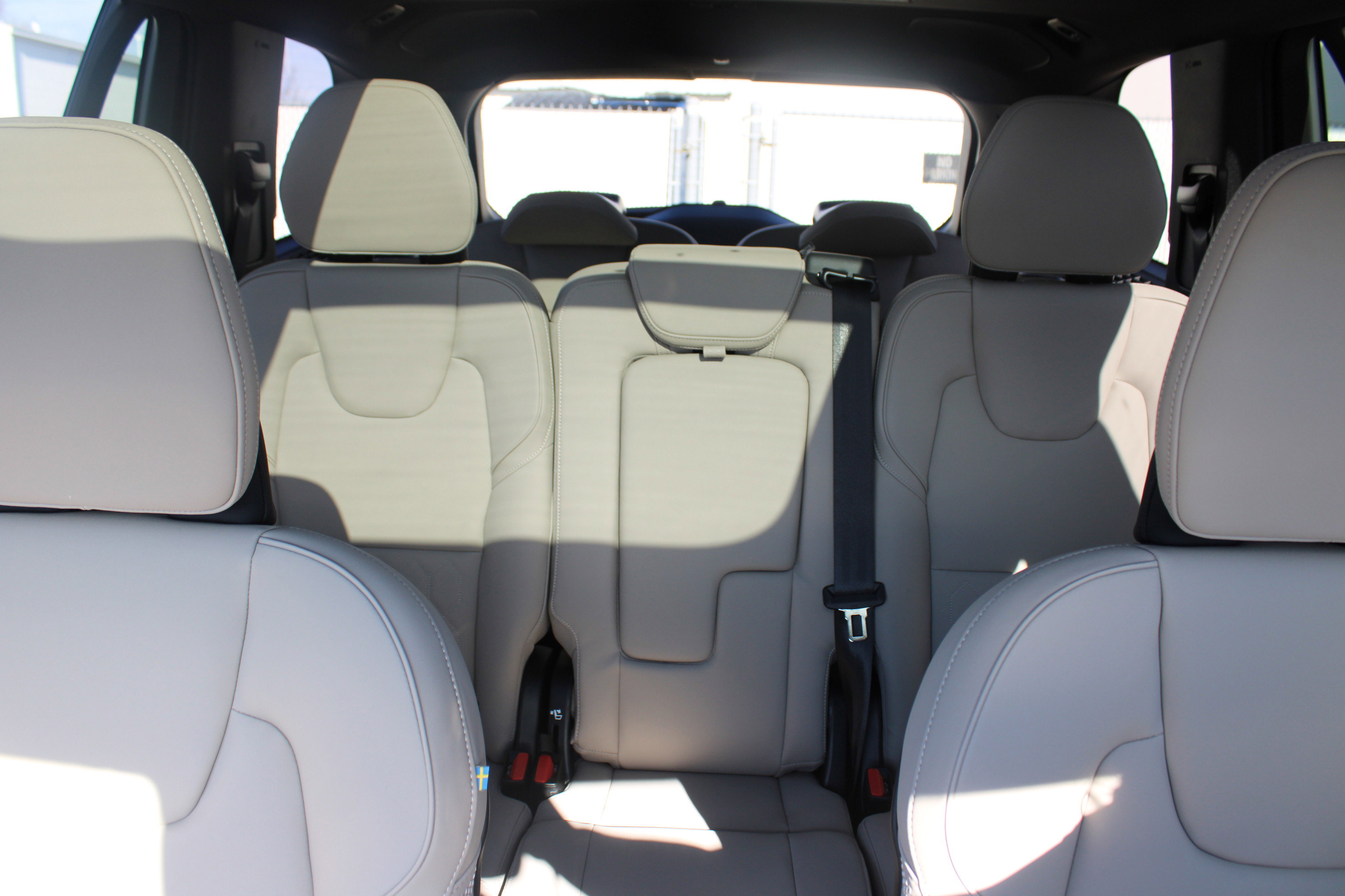 New 2026 Volvo XC90 T8 Plus w/ Protection Package Premier AWD/4WD image 33