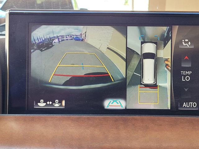 Used 2019 Lexus LX 570 4WD w/ Luxury Package image 13