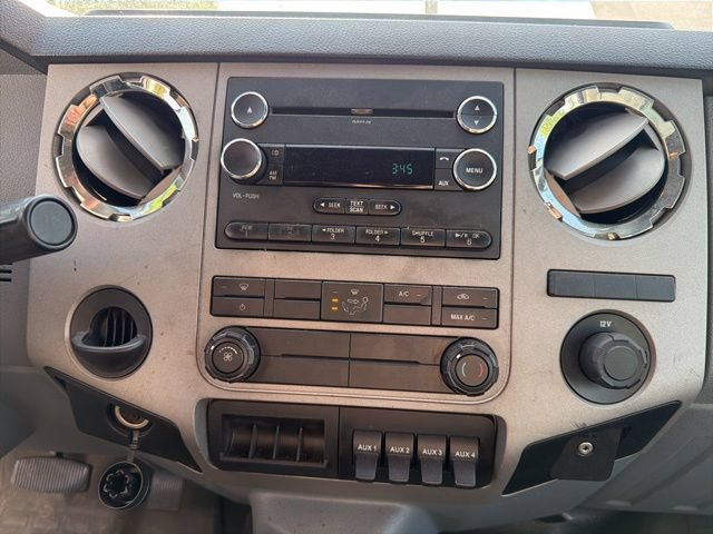 Used 2016 Ford F750 2WD Regular Cab Super Duty image 19