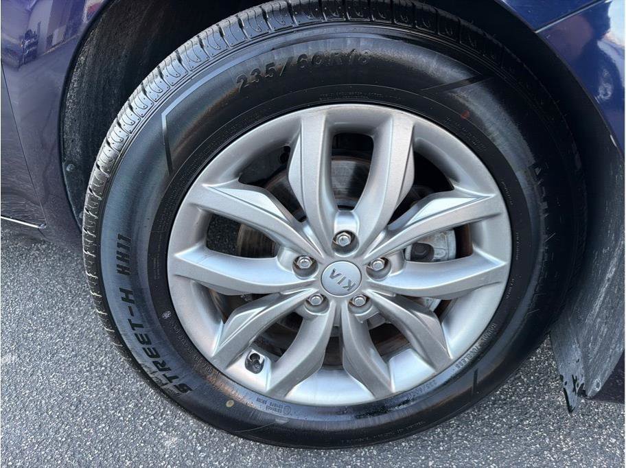 Used 2020 Kia Sedona EX image 23