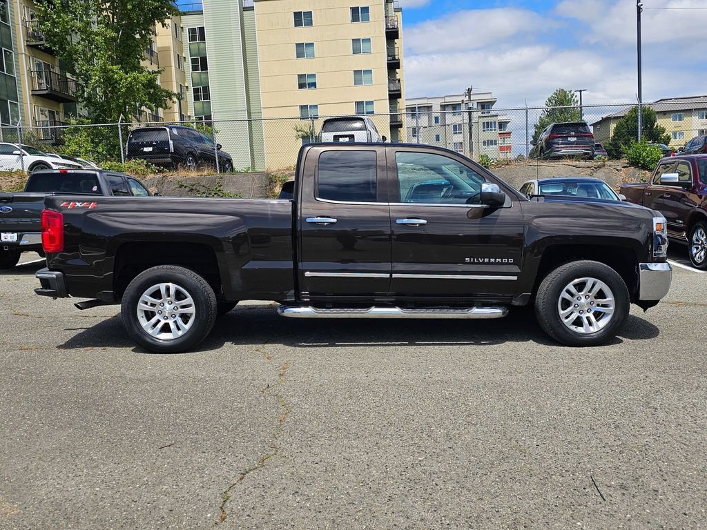 Used 2018 Chevrolet Silverado 1500 LTZ w/ LTZ Plus Package AWD/4WD image 9