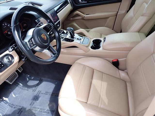 Used 2021 Porsche Cayenne S w/ Premium Package AWD/4WD image 13