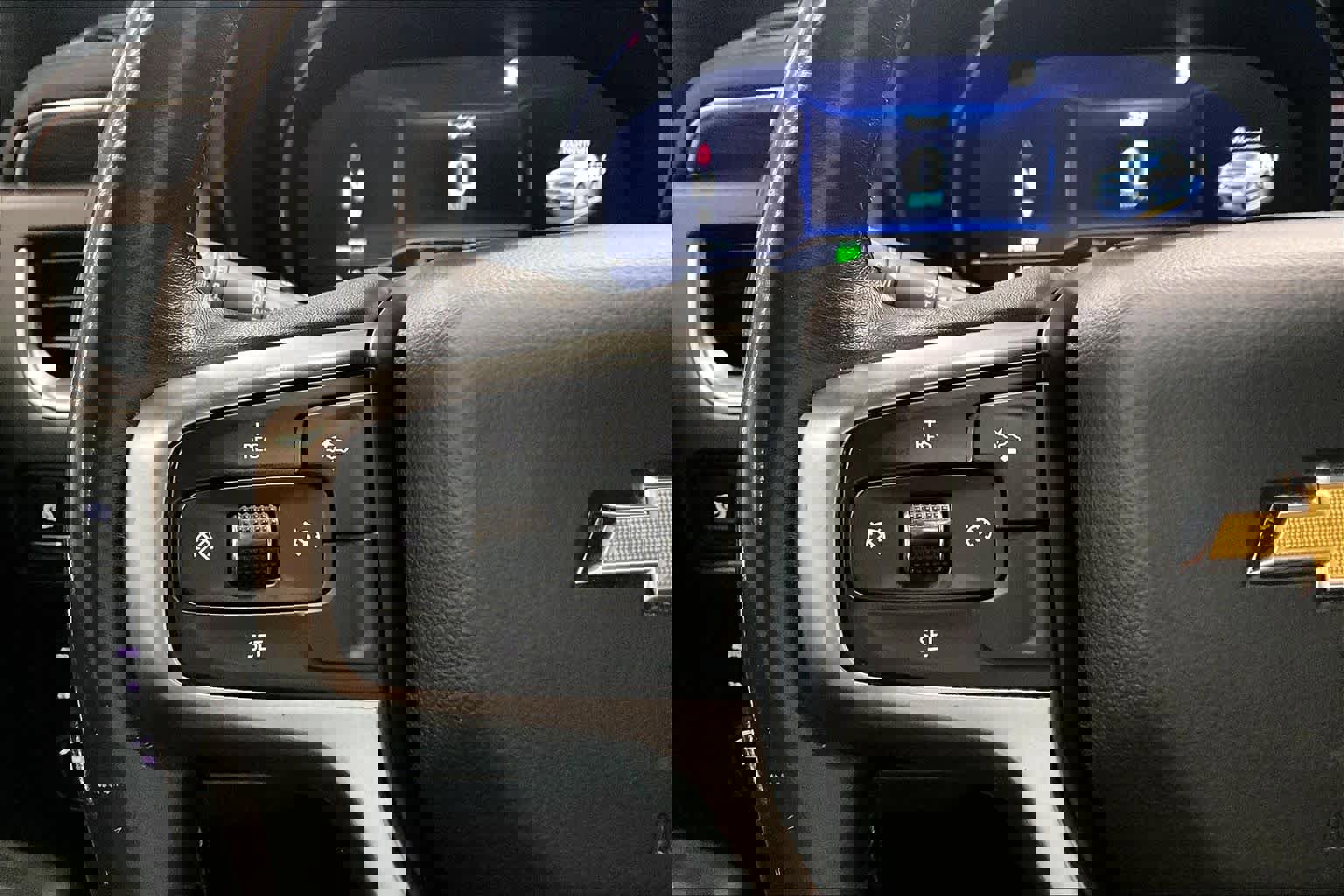 Used 2022 Chevrolet Suburban LT image 23