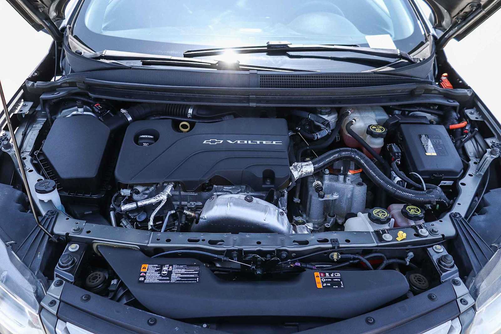 Used 2017 Chevrolet Volt LT FWD image 28
