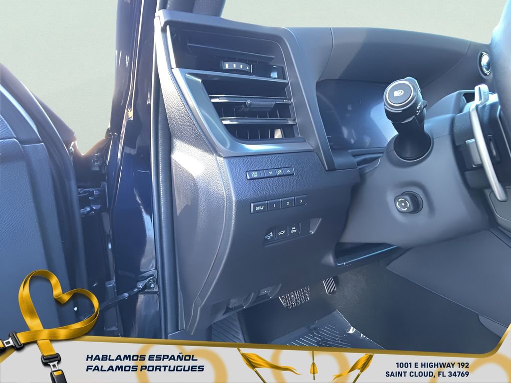 Used 2025 Lexus GX 550 image 14