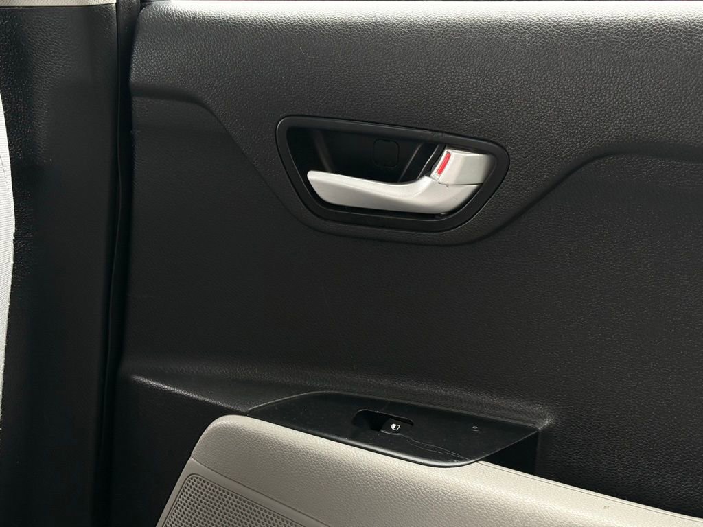 Certified 2020 Kia Rio Sedan FWD image 33