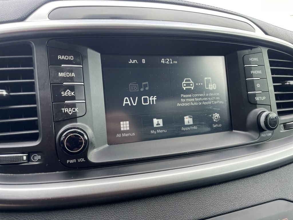 Used 2019 Kia Sorento AWD image 12