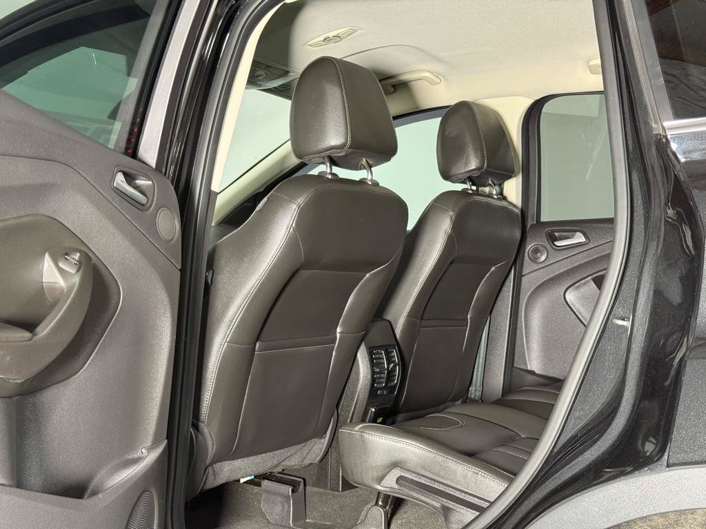 Used 2013 Ford Escape Titanium w/ Parking Technology Pkg FWD image 12