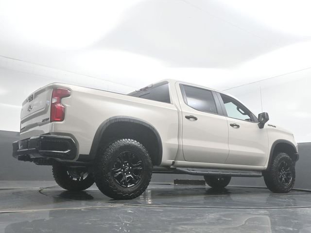 New 2026 Chevrolet Silverado 1500 ZR2 w/ Dark Appearance Package AWD/4WD image 11