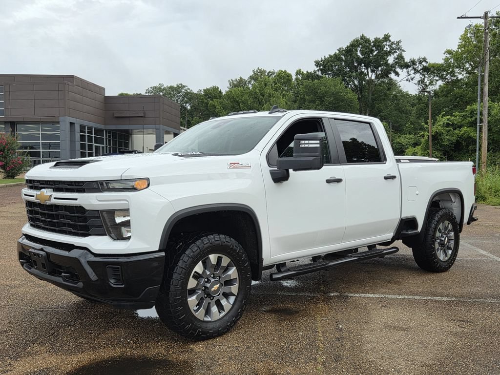Used 2024 Chevrolet Silverado 2500 Custom w/ Custom Value Package AWD/4WD image 7