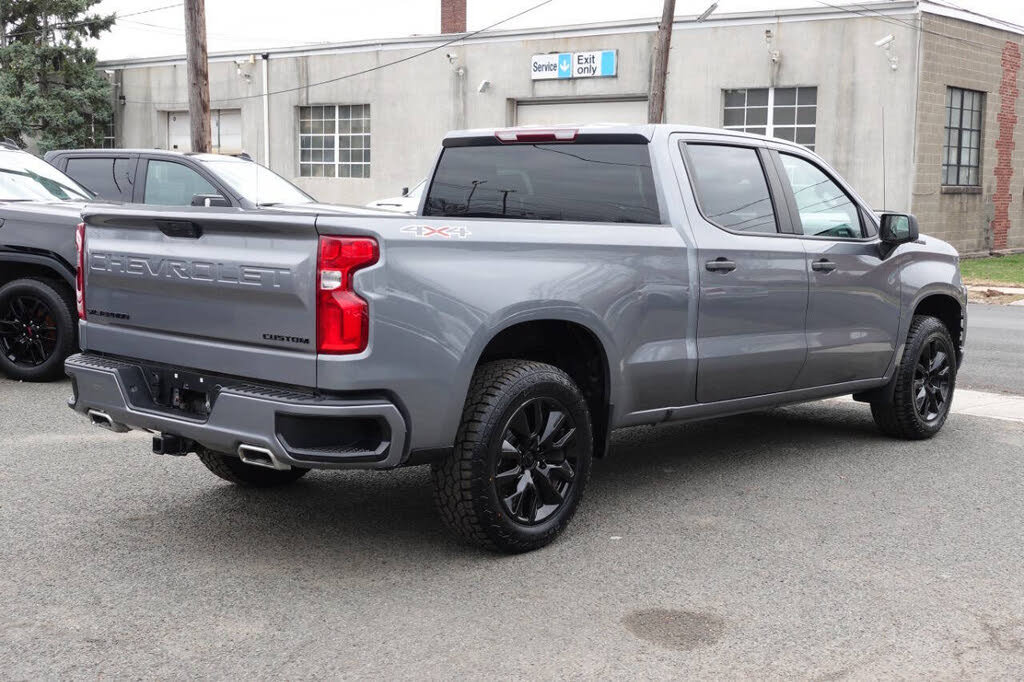 Used 2021 Chevrolet Silverado 1500 Custom w/ LPO, Dark Essentials Package AWD/4WD image 4