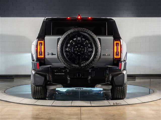 Used 2024 GMC Hummer EV 2X w/ LPO, Sport Package AWD/4WD image 10