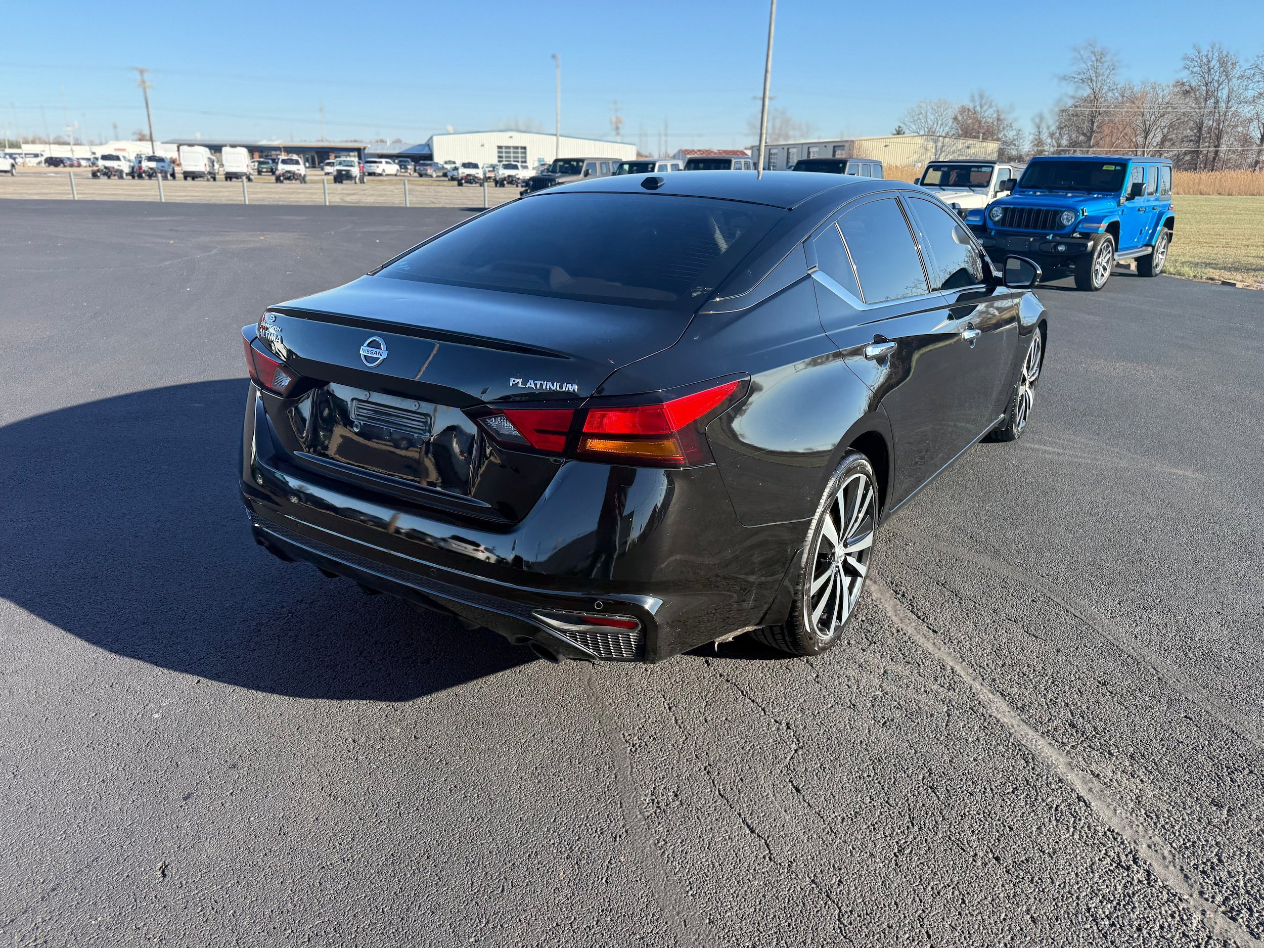 Used 2019 Nissan Altima 2.5 Platinum FWD image 25