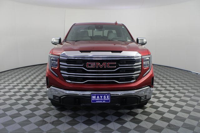 Used 2024 GMC Sierra 1500 SLT w/ SLT Premium Plus Package image 29
