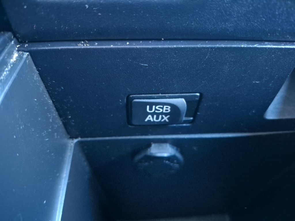 Used 2012 Toyota Venza LE image 21