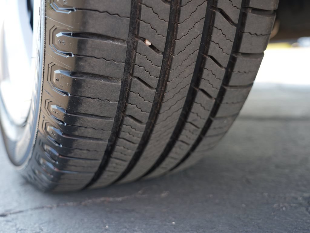 Used 2010 Chevrolet HHR LS FWD image 26