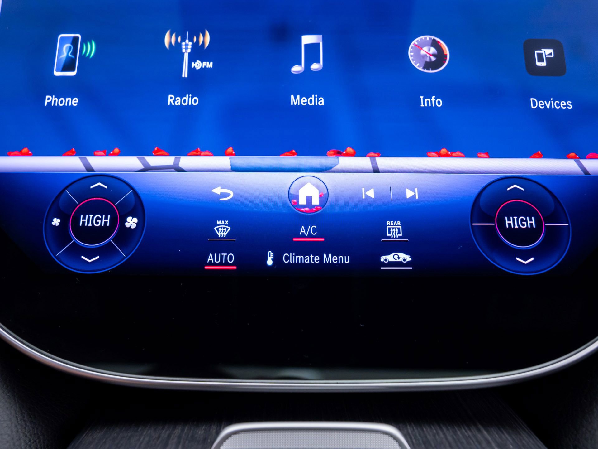 Used 2022 Mercedes-Benz EQS 580 4MATIC Sedan image 30