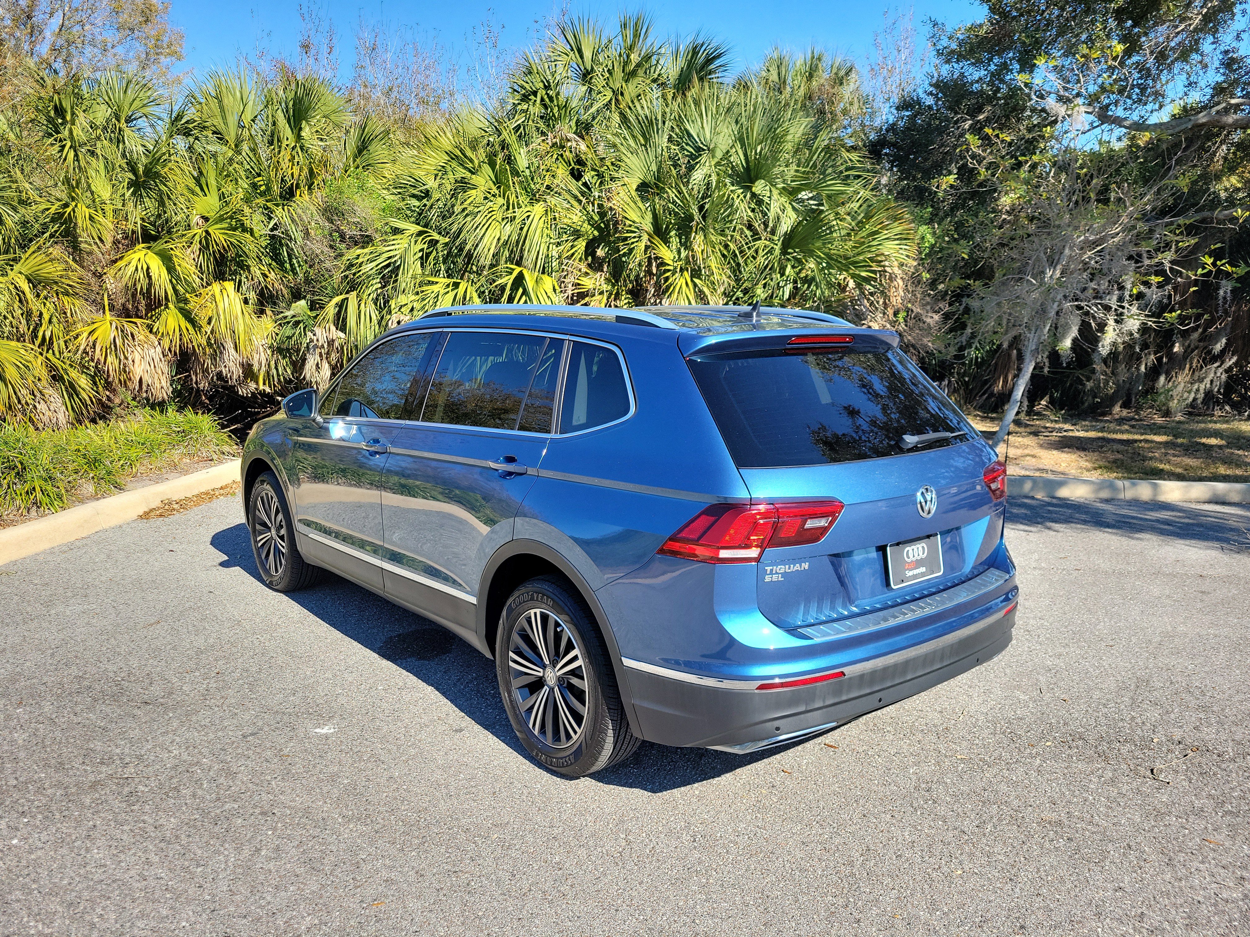 Used 2019 Volkswagen Tiguan SEL image 6