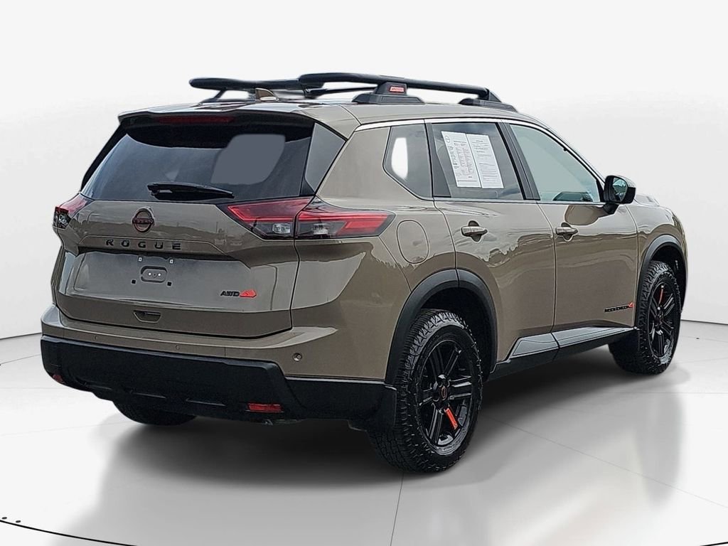 Used 2025 Nissan Rogue SV image 5