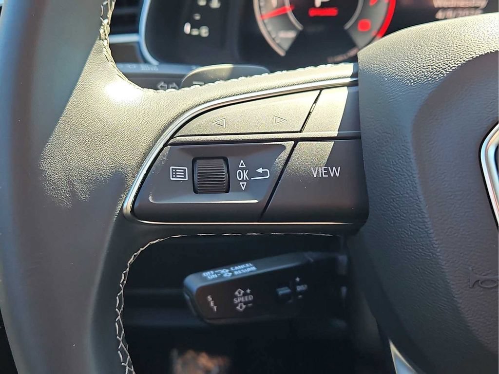 Certified 2025 Audi Q8 Premium AWD/4WD image 19
