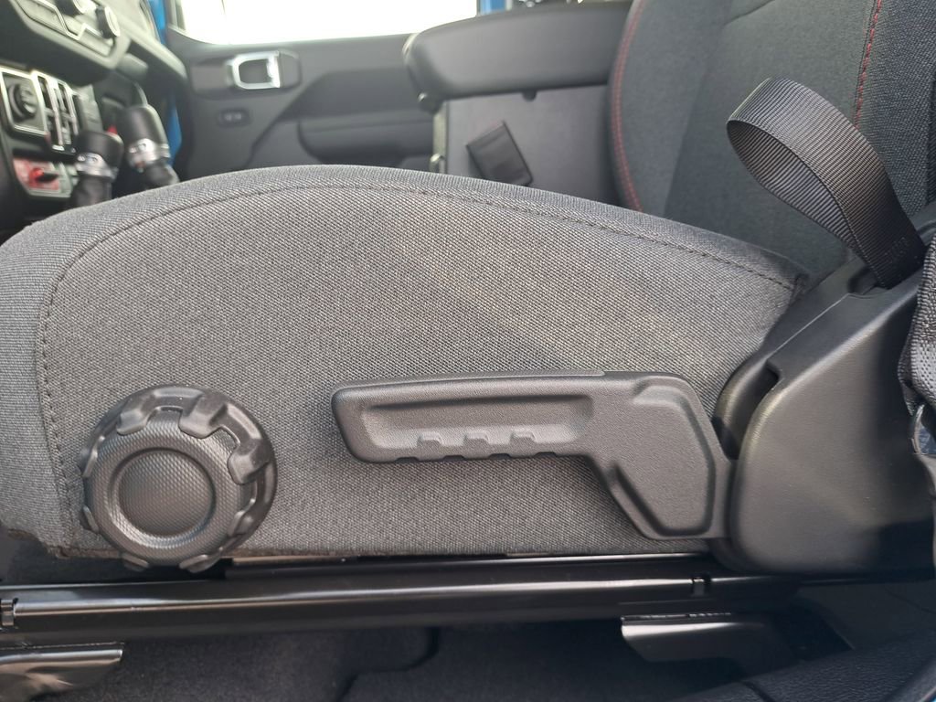 New 2025 Jeep Wrangler Unlimited Rubicon w/ Steel Bumper Group image 28