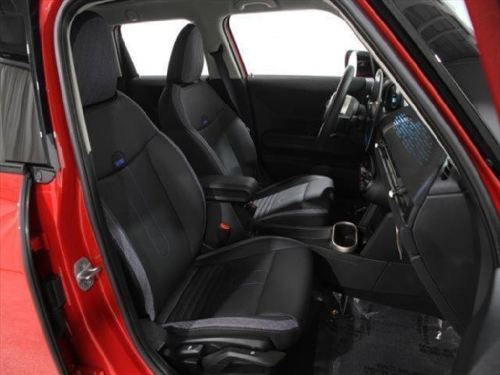 Certified 2025 MINI Cooper S image 17