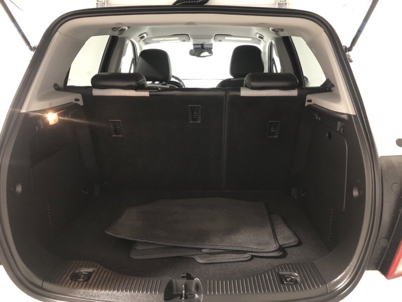 Used 2022 Chevrolet Trax LT w/ LT Convenience Package image 8