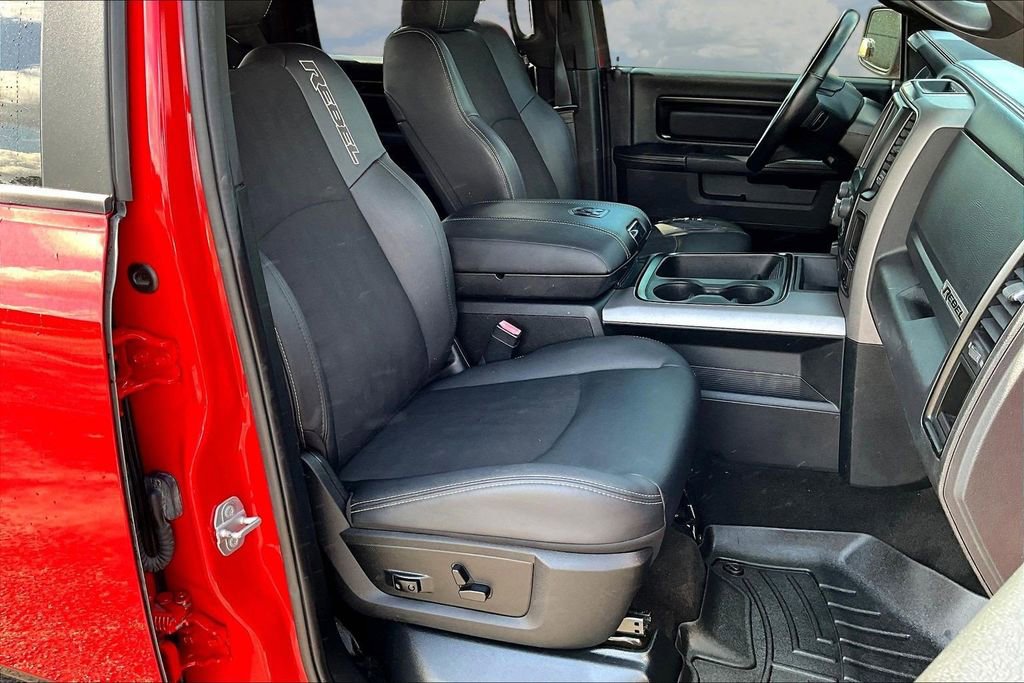Used 2017 RAM 1500 Rebel w/ Luxury Group image 30