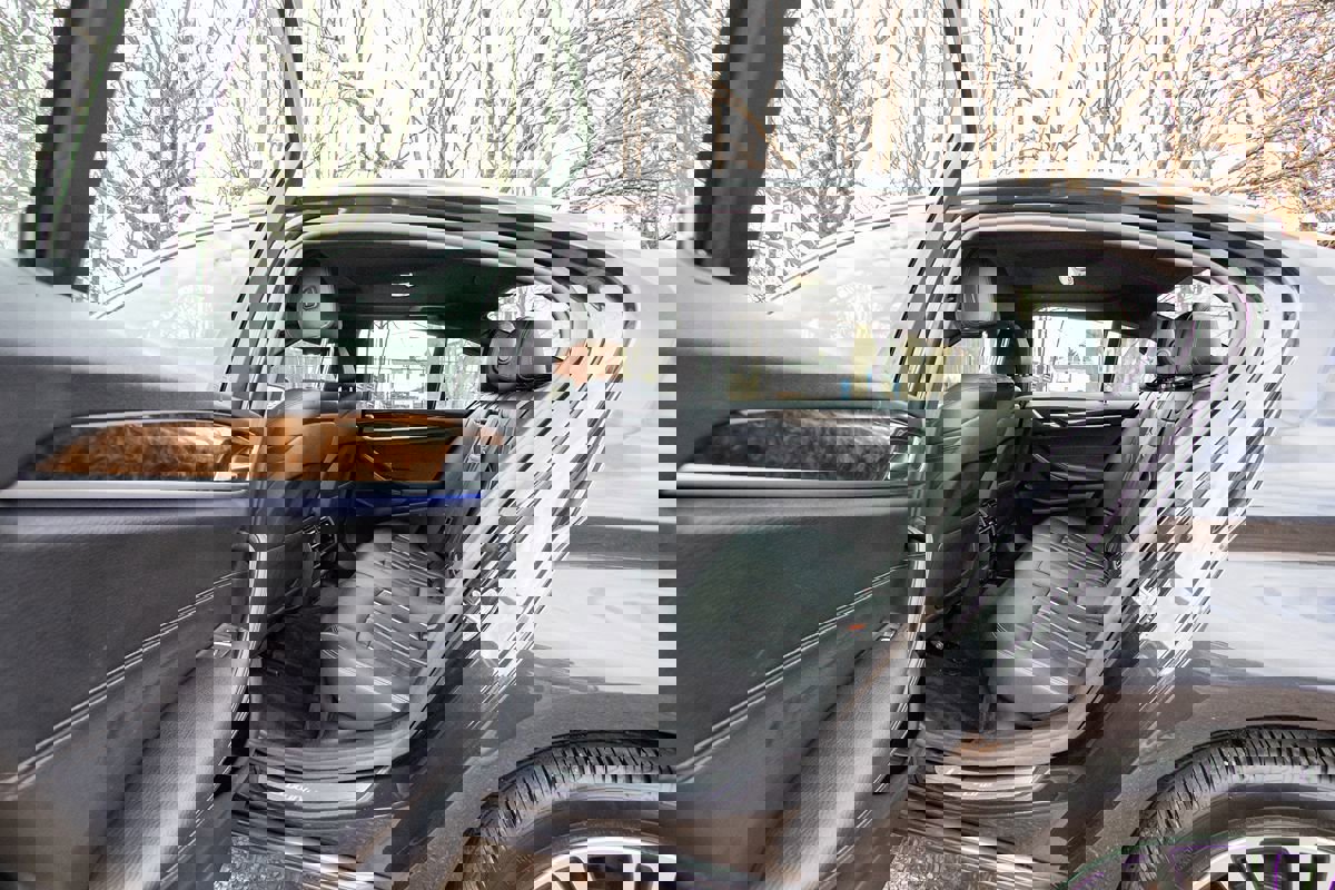 Used 2018 BMW 530i xDrive image 25