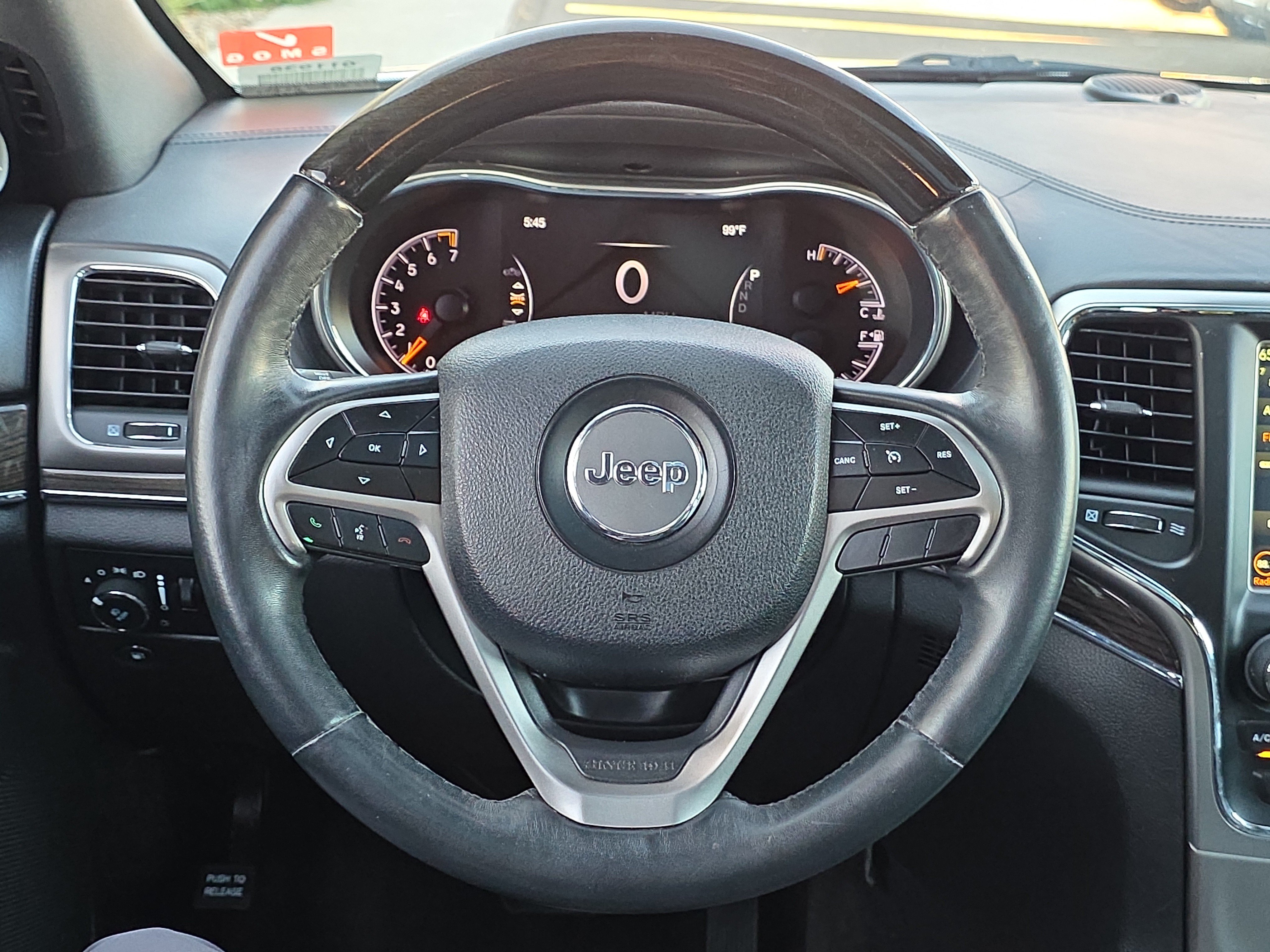 Used 2018 Jeep Grand Cherokee Overland AWD/4WD image 13