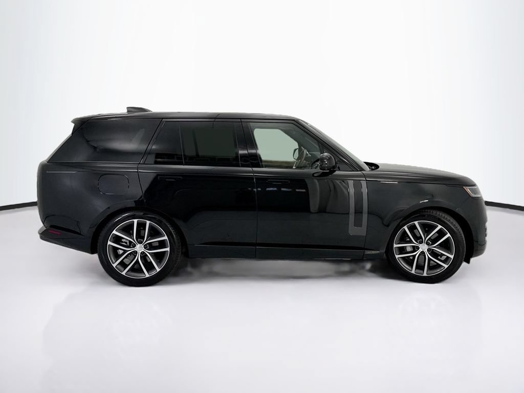 Certified 2025 Land Rover Range Rover SE AWD/4WD image 4