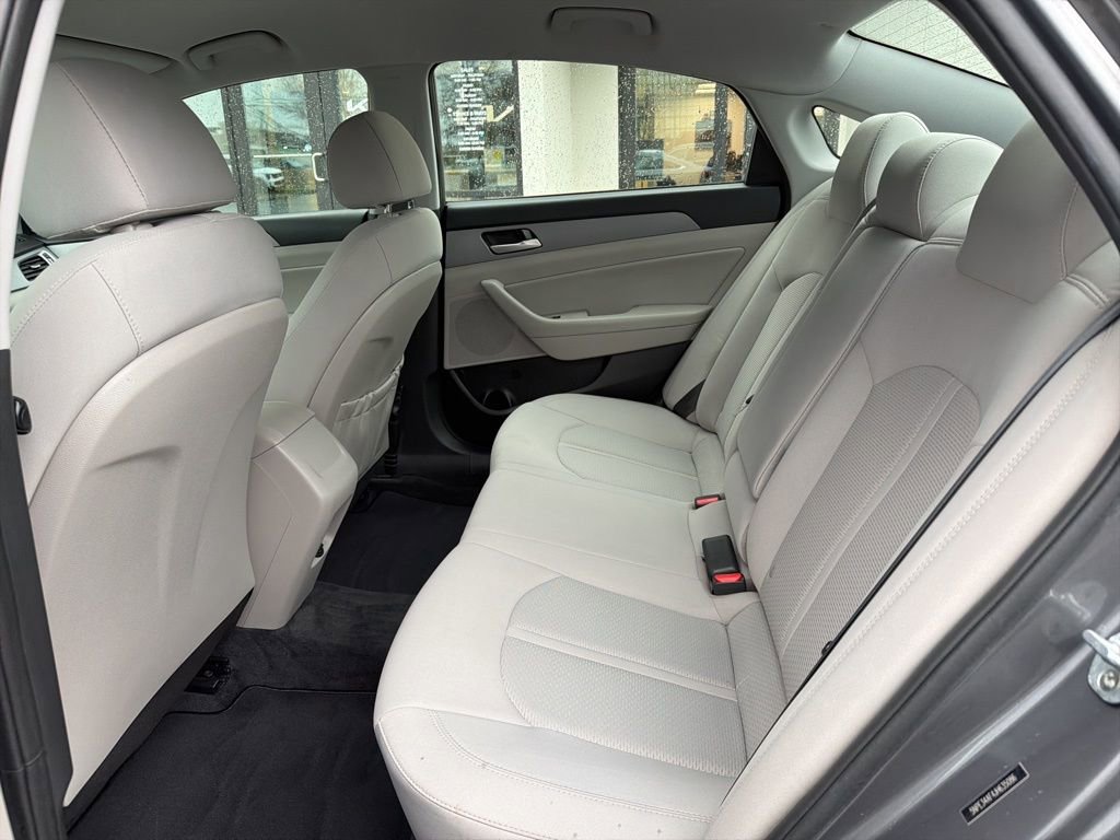 Used 2018 Hyundai Sonata SEL w/ Cargo Package image 19