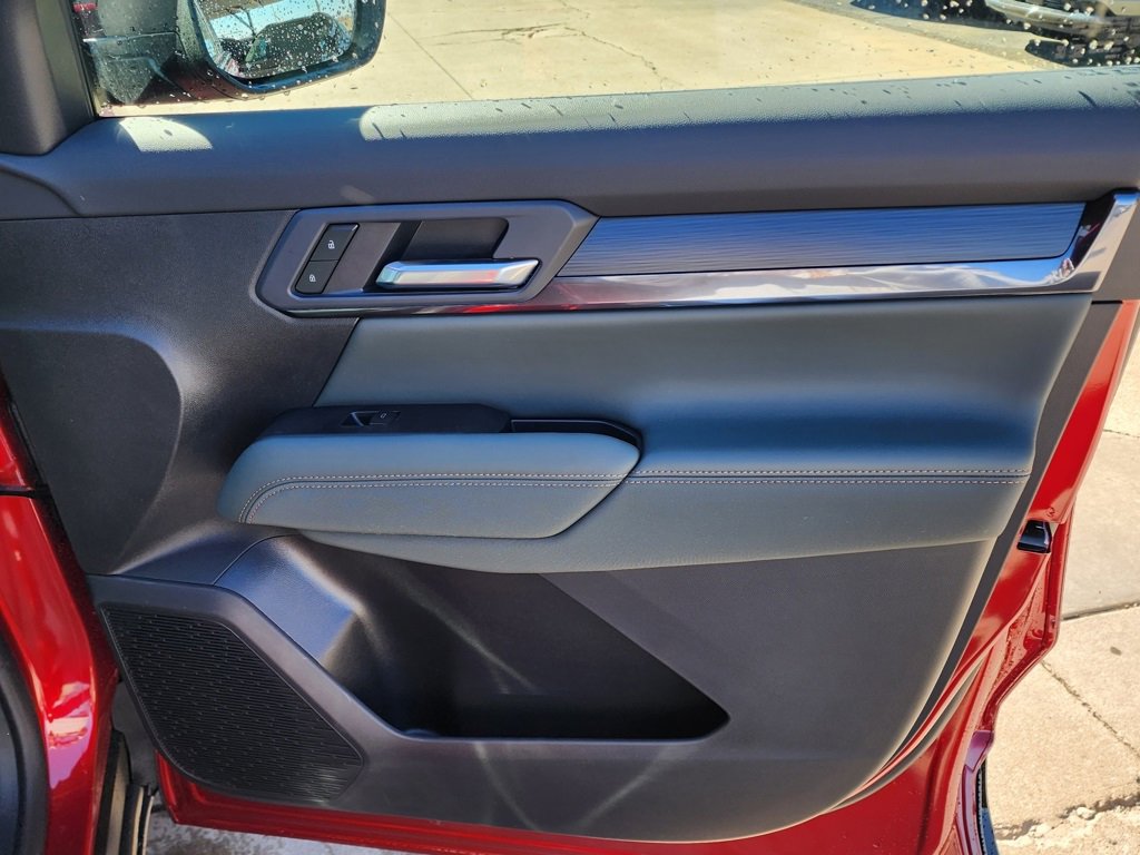 New 2026 GMC Terrain AT4 w/ Convenience Package III image 38