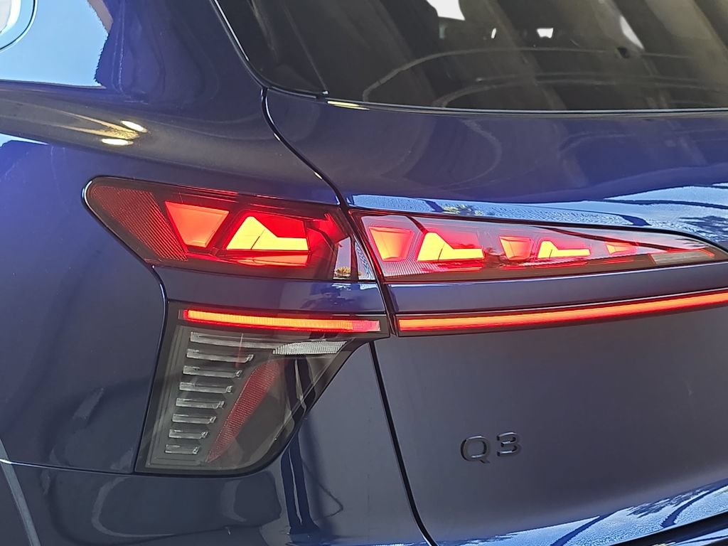 New 2026 Audi Q3 quattro 2.0T AWD/4WD image 35
