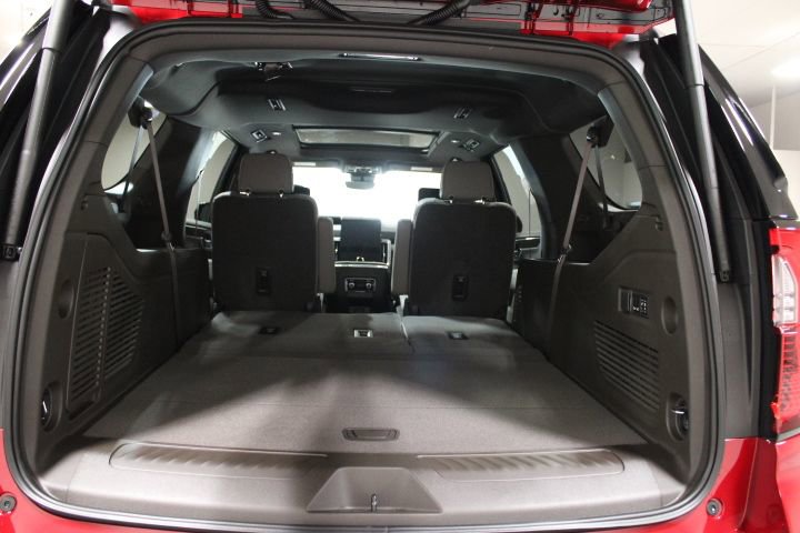 New 2026 GMC Yukon XL Elevation image 16
