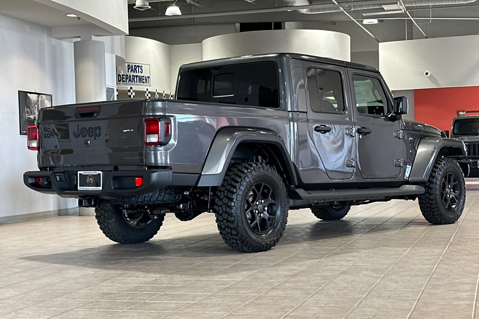 New 2025 Jeep Gladiator Sport image 6