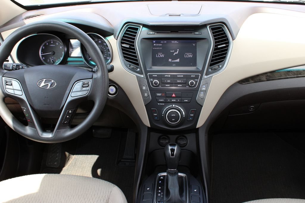 Used 2018 Hyundai Santa Fe Sport w/ 2.4L Value Package 02 FWD image 8