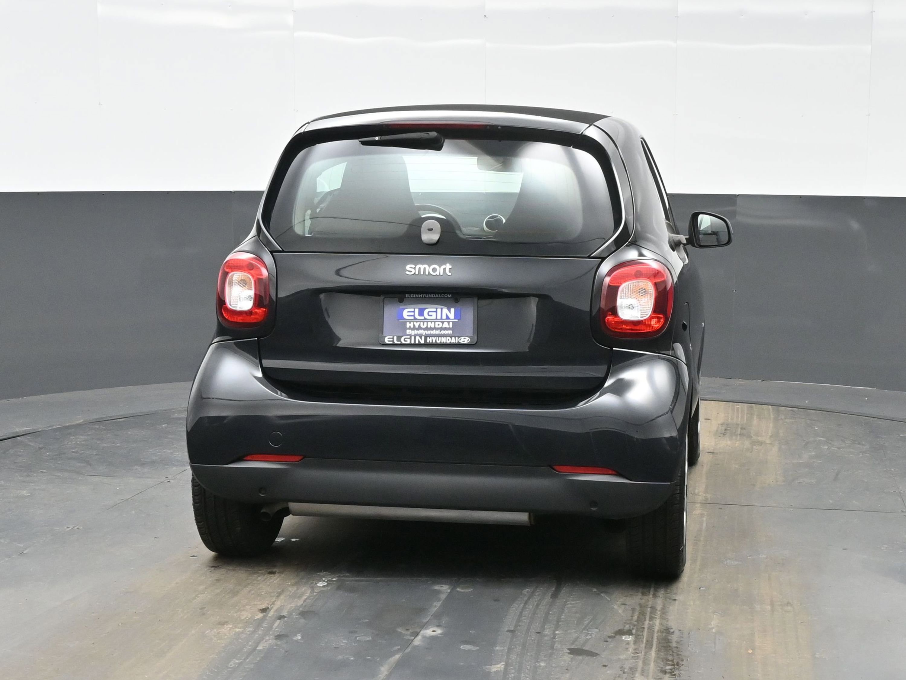 Used 2016 smart fortwo passion image 5