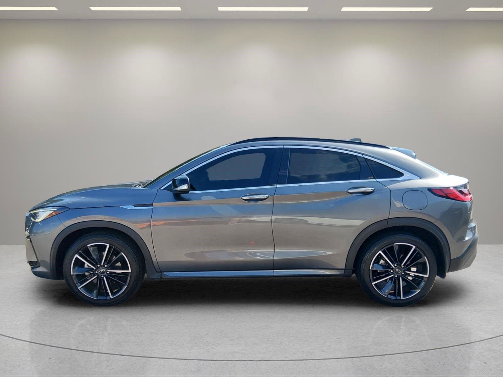 Used 2023 INFINITI QX55 Luxe w/ Cargo Package AWD/4WD image 2