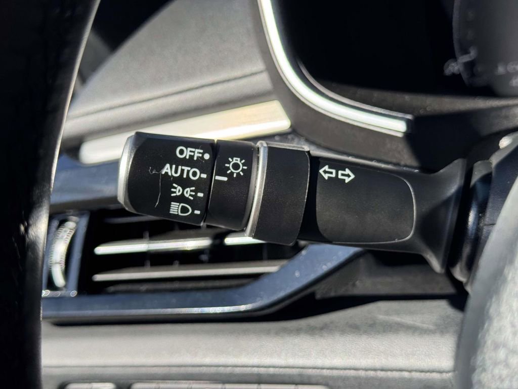 Certified 2023 Acura MDX SH-AWD w/ Technology Package image 23