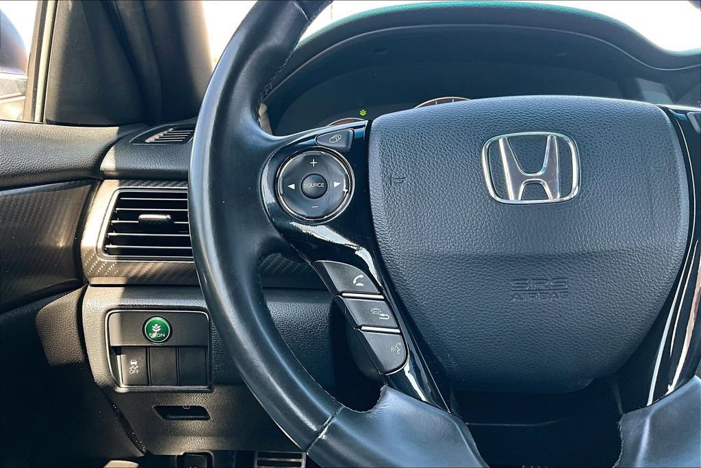 Used 2016 Honda Accord Sport image 9