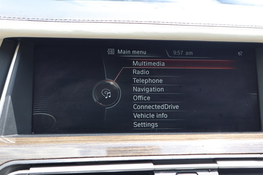Used 2013 BMW 750Li RWD image 25