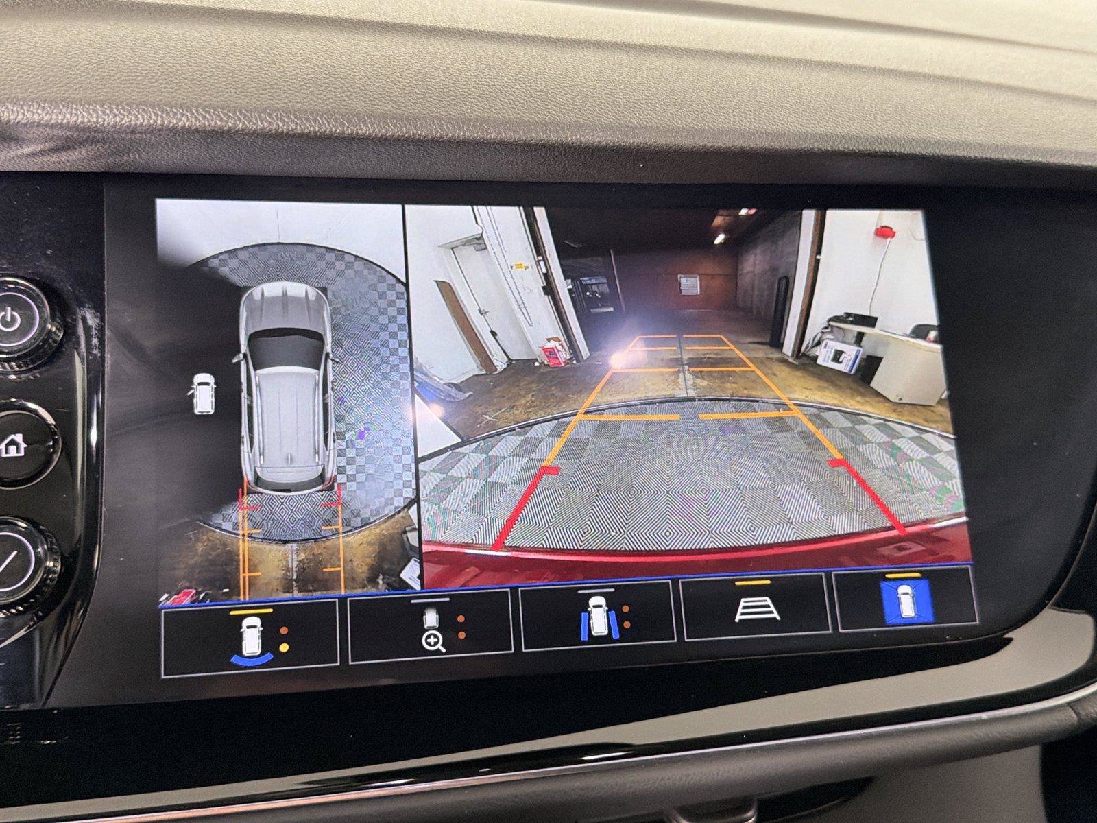 Used 2023 Buick Envision Avenir FWD image 30