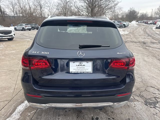 Used 2021 Mercedes-Benz GLC 300 4MATIC image 4